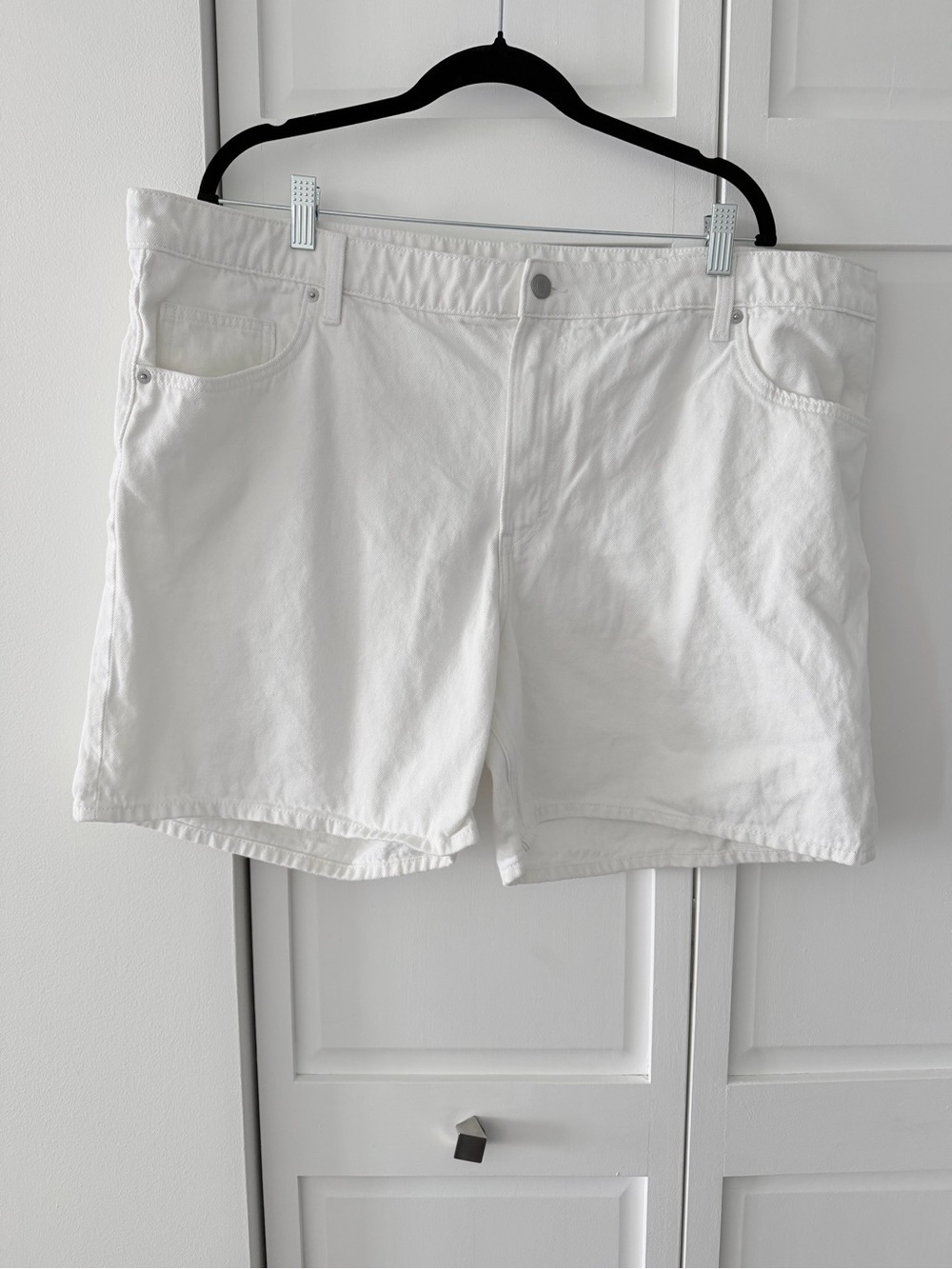 H&M White Denim High Waisted Bermuda Shorts Regular Fit Plus Size 20